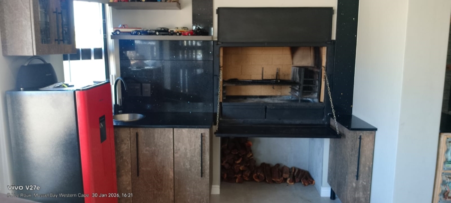 3 Bedroom Property for Sale in Hartenbos Rural Western Cape